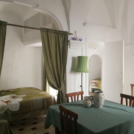 오스투니 Casa La Chicca Di Gina 아파트 외부 사진